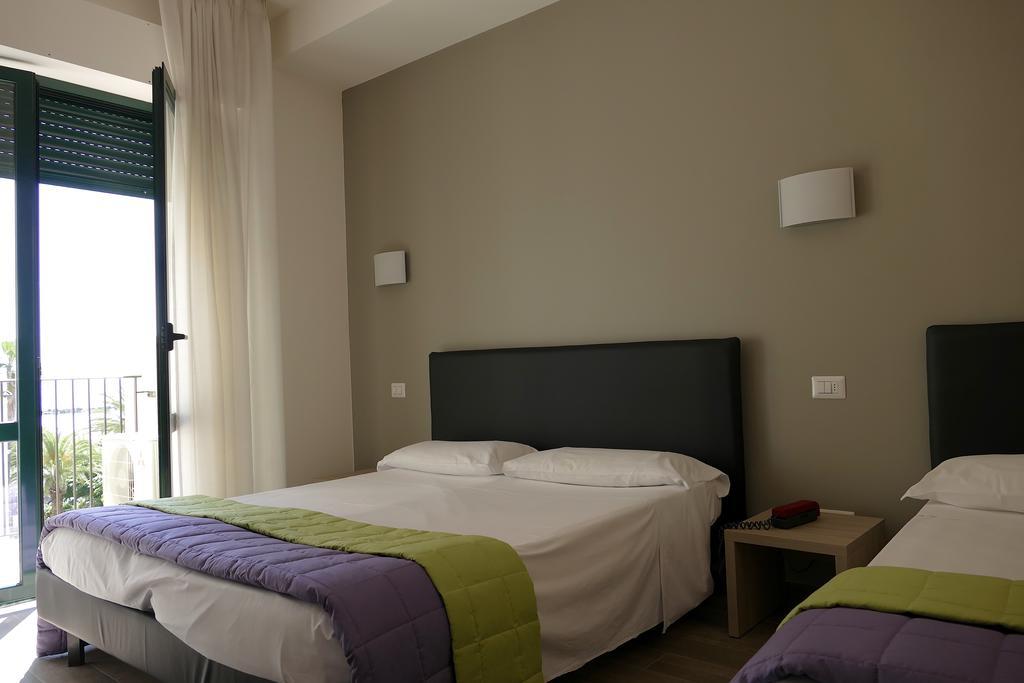 Hotel Desiree San Benedetto del Tronto Exterior foto