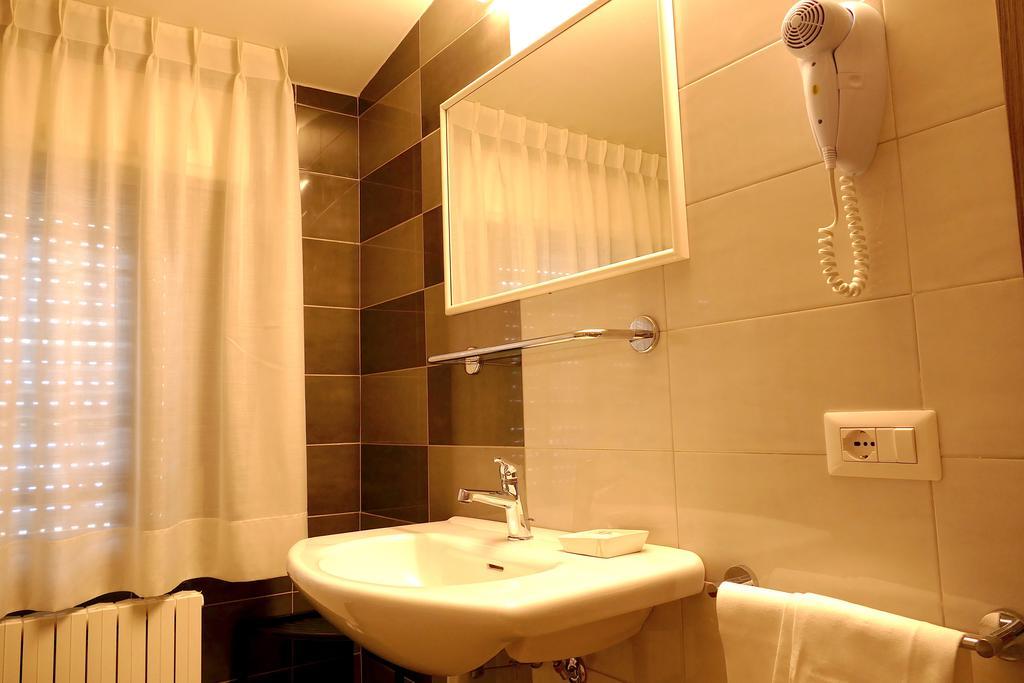 Hotel Desiree San Benedetto del Tronto Exterior foto